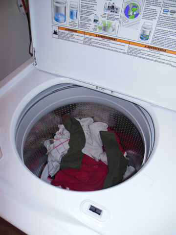 Housewife Hacks: Tips on Laundry, Dishes, & Groceries